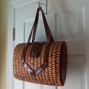 Large Vintage Wicker Purse